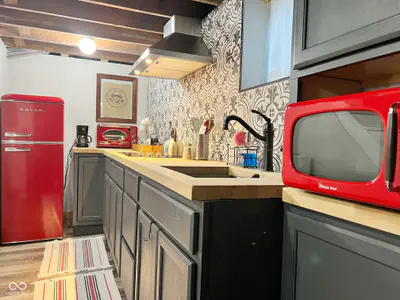 1659 Fisher Avenue, Speedway - 39