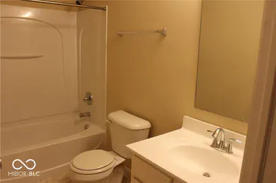13370 White Granite Drive, Fishers - 16