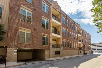 450 Ohio Street, Indianapolis - 25
