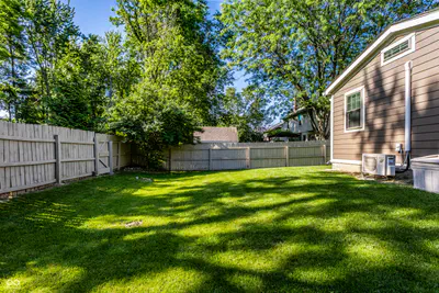 8688 Buffett Parkway, Fishers - 43