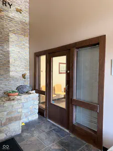 5170 Commerce Circle, Indianapolis - 5