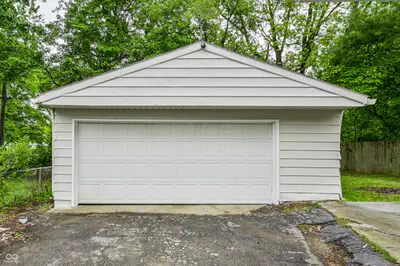 737 Temperance Avenue, Indianapolis - 24