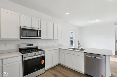 199 Springfield Crossing, Greenfield - 9