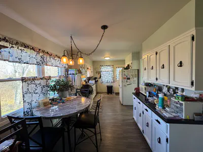 2324 200, Rushville - 10