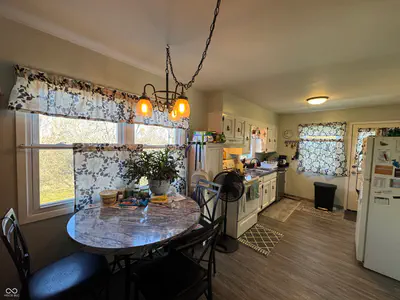 2324 200, Rushville - 13