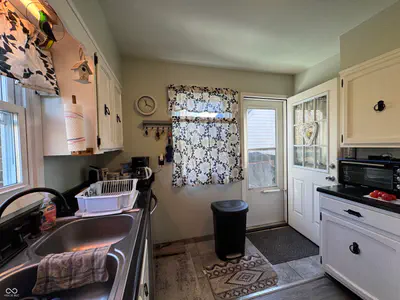 2324 200, Rushville - 17