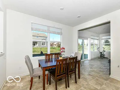 5528 Rothbury Road, Westfield - 14