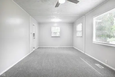 2042 Kessler Boulevard North Drive, Indianapolis - 6
