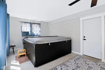 2577 Horizon Boulevard, Greenwood - 34