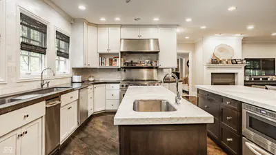 110 Bow Lane, Indianapolis - 16