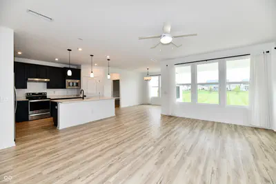 4720 Petunia, Plainfield - 18