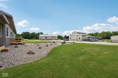 6070 County Road 200, Avon - 37