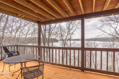 2060 Waters Edge Drive, Bloomington - 13