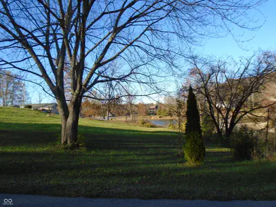 3831 Country Manor E, North Vernon - 6