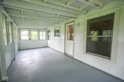 710 Brooks Drive, Fortville - 17