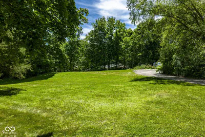 725 Oak Street, Zionsville - 2
