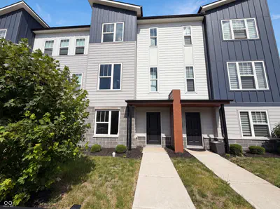 303 Steeples Boulevard, Indianapolis