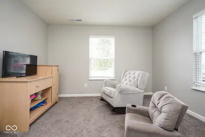 437 Thunderwood Drive, Greenfield - 11