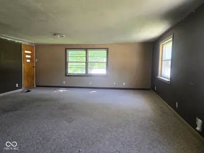 600 Beech Street, Sullivan - 8