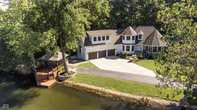8641 Fawn Lake Circle, Indianapolis
