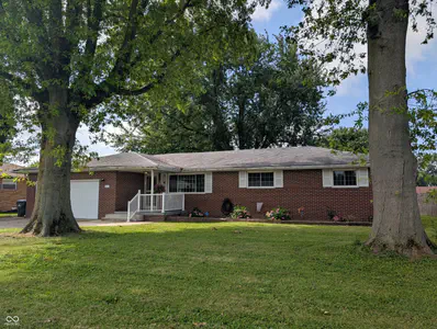 911 10th Street, Greensburg - 28