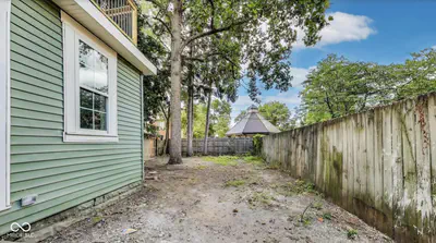 330 9th Street, Anderson - 23