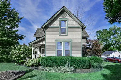610 Rangeline Road, Carmel