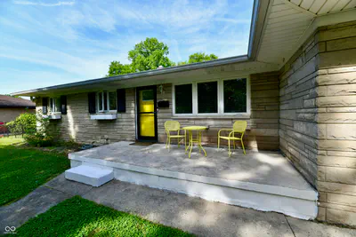 2732 Parkwood Drive, Indianapolis - 2