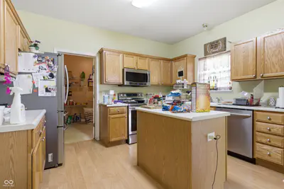 11320 Bear Hollow Court, Indianapolis - 12
