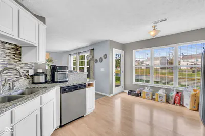 8626 Golden Falls Circle, Avon - 12