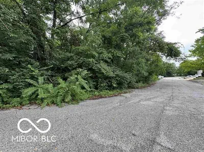 109 Westplex Avenue, Bloomington - 2