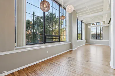 624 Walnut Street, Indianapolis - 9