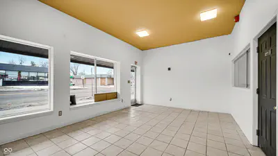 4602 10th Street, Indianapolis - 17