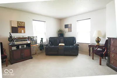 7737 Wolfgang Place, Indianapolis - 25