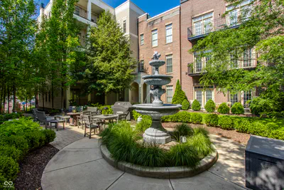 450 Ohio Street, Indianapolis - 10