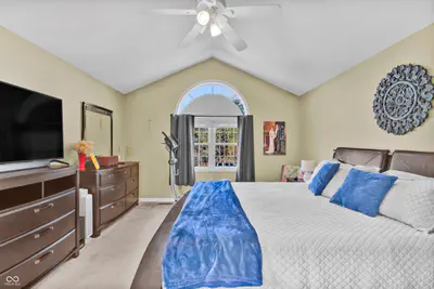 765 Cedar Keys, North Vernon - 45