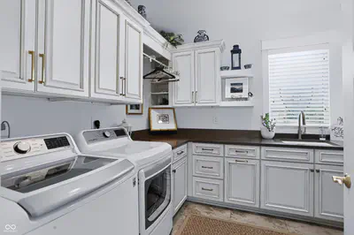4025 Lochview Court, Bargersville - 55