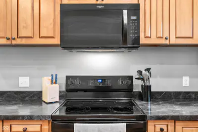 7951 Laurel Drive, Nineveh - 26