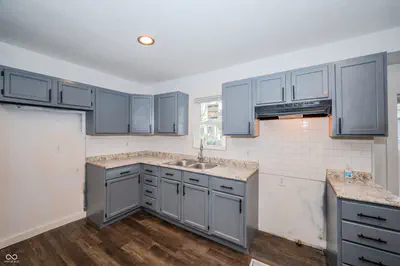 1605 Memorial Drive, Muncie - 16