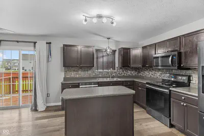 2804 Corlee Crescent, Brownsburg - 7