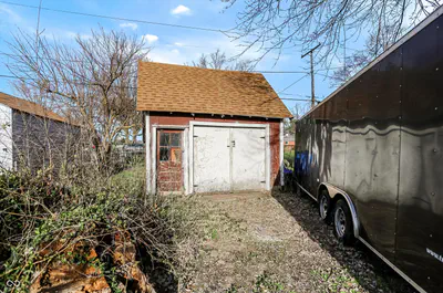 202 Monroe Street, Indianapolis - 26