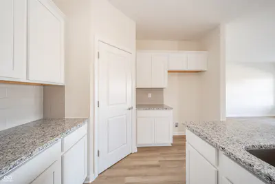 6204 Fairview Drive, McCordsville - 14