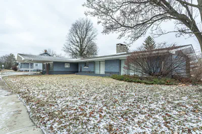 225 College Drive, Anderson - 3