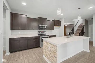 379 Oakswept Way, Greenfield - 11