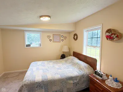 13517 County Road 275, Roachdale - 23