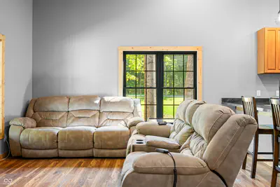 7951 Laurel Drive, Nineveh - 19