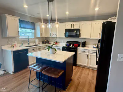 8063 Loveridge Drive, Indianapolis - 16