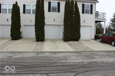 13370 White Granite Drive, Fishers - 23