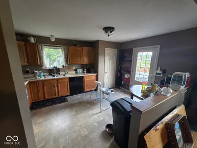 271 Bear Story Court, Greenfield - 8