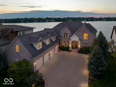 9088 Nautical Watch Drive, Indianapolis - 3